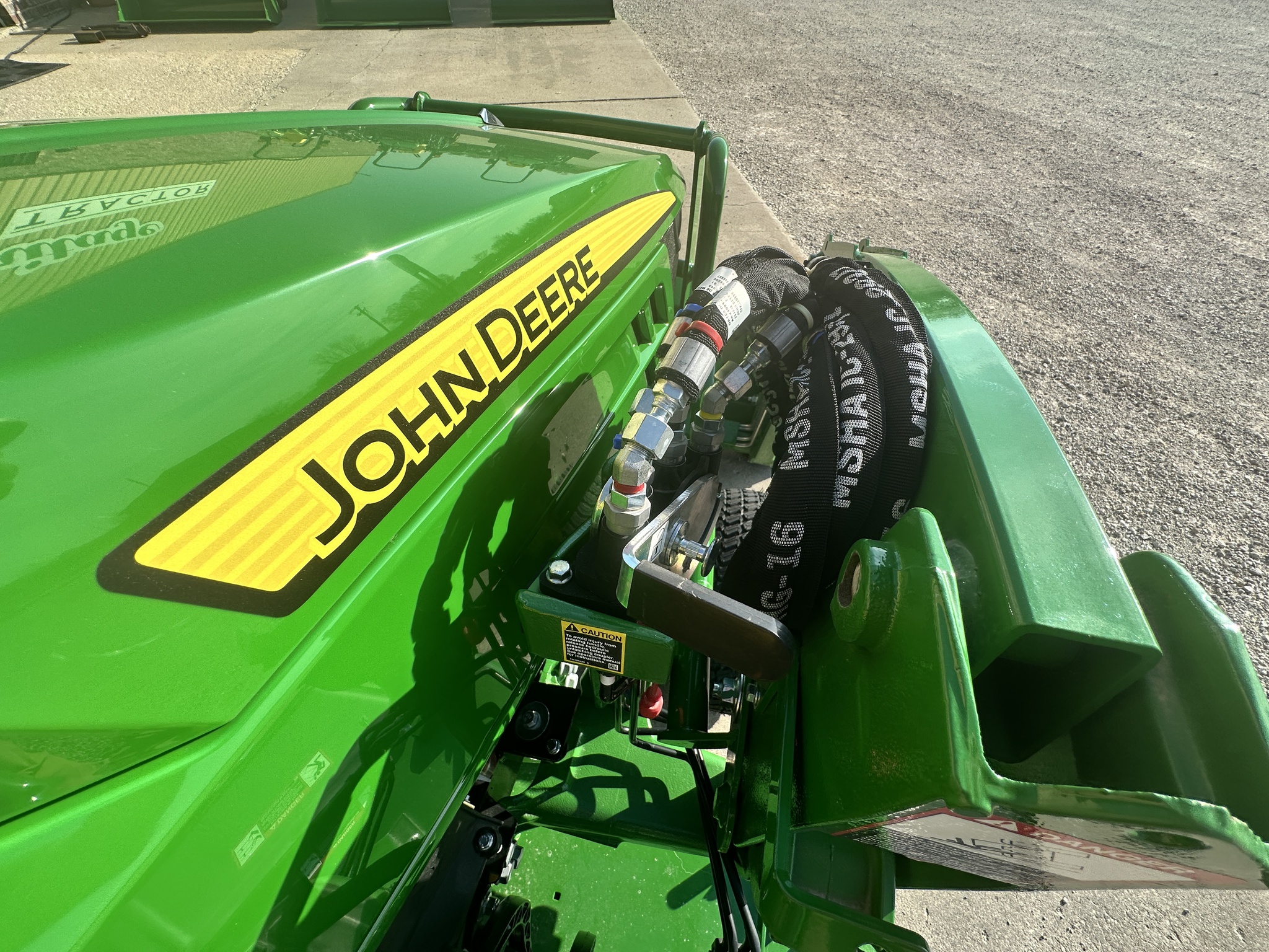  2024 John Deere 1025R at Heritage Tractor in Lexington, IL