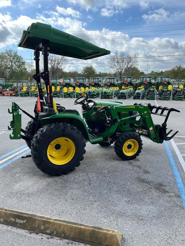 2025 John Deere 3032E Image 5