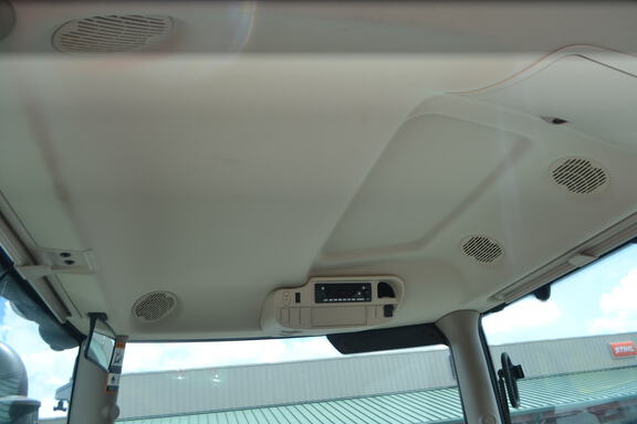 2025 John Deere 6R 145 Photo 6