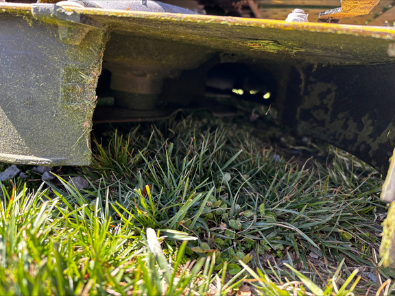 Used 2019 John Deere Z535M Zero Turn Mowers at Koenig Equipment in Tipp City, OH - Photo7