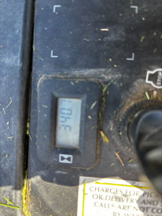 Used 2019 John Deere Z535M Zero Turn Mowers at Koenig Equipment in Tipp City, OH - Photo14