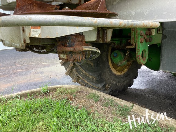 Photo of 2023 John Deere 800R
