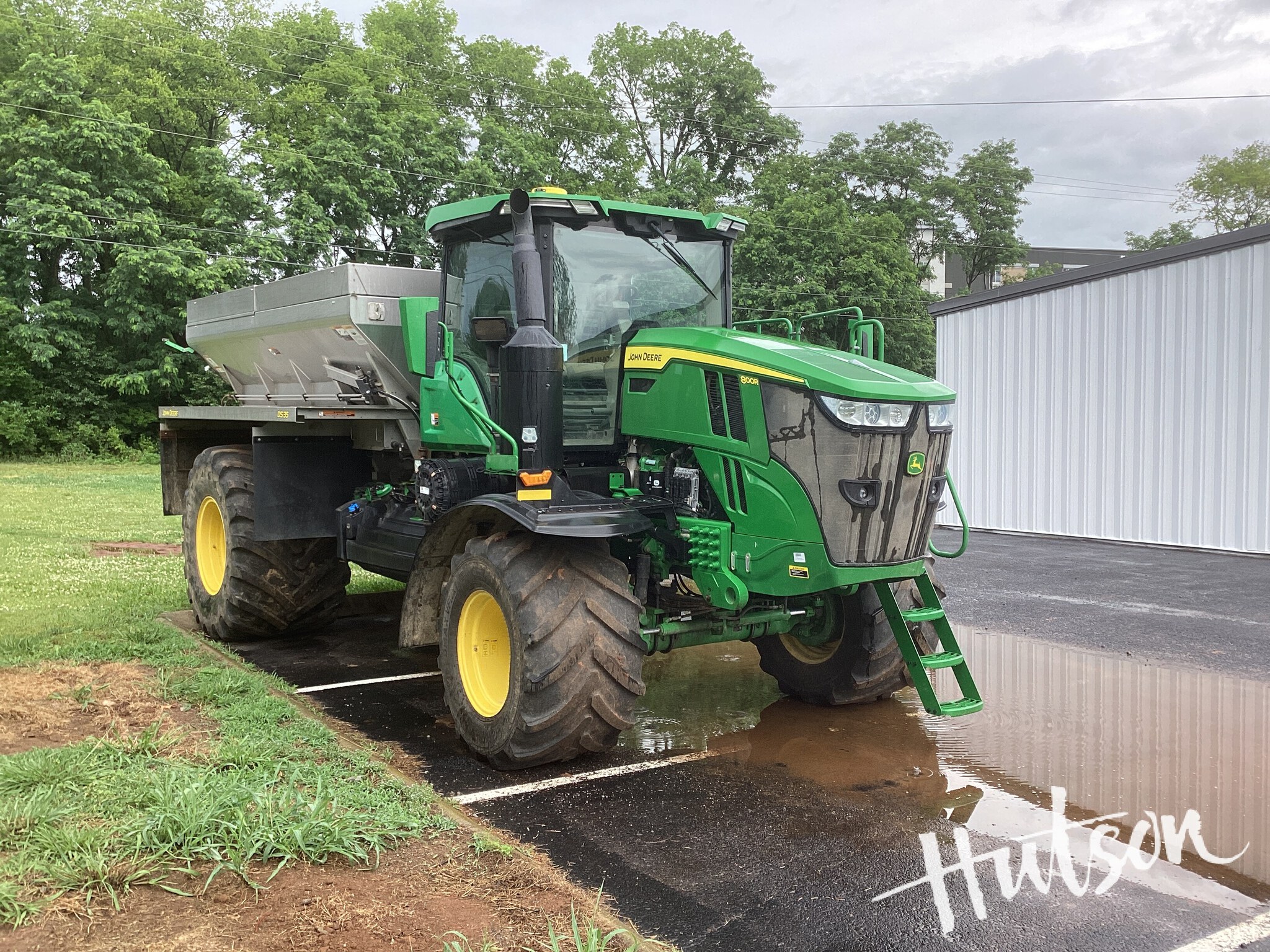 2023 John Deere 800R