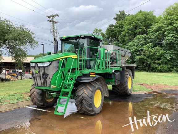 Photo of 2023 John Deere 800R