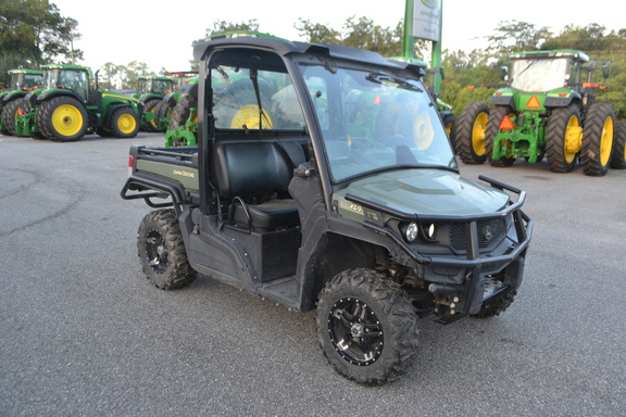 2025 John Deere XUV 845M Photo 1