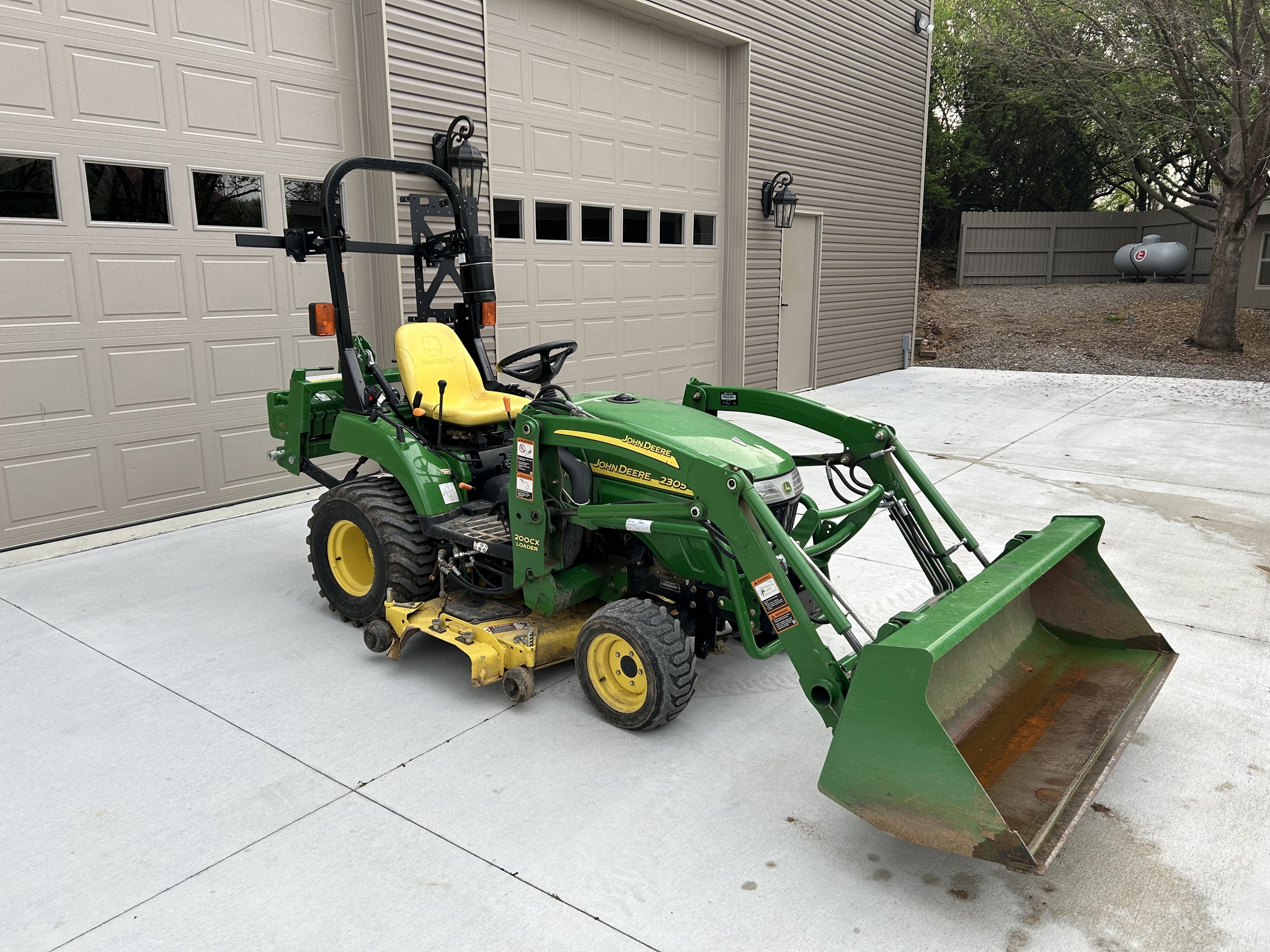 Used 2010 John Deere 2305 Compact Utility Tractors at Koenig Equipment in Franklin, IN - PhotoXL0