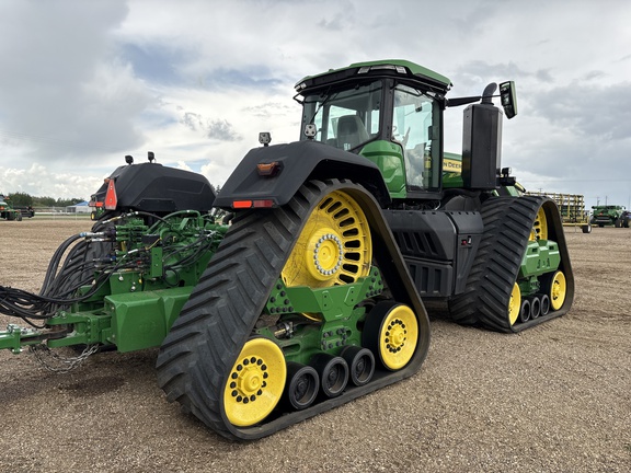 Used 2025 John Deere 9RX 830 Track Tractors at Horizon Ag & Turf in Lloydminster, AB - Photo5