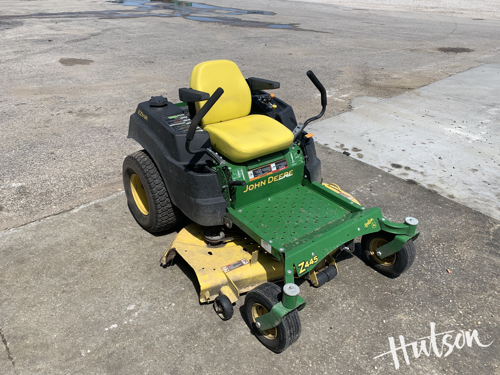 2015 John Deere Z445
