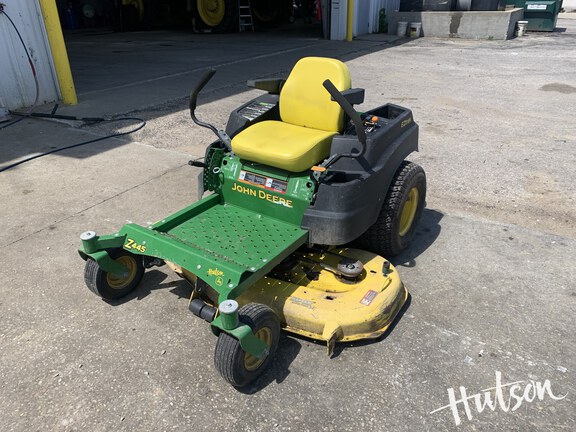 Photo of 2015 John Deere Z445