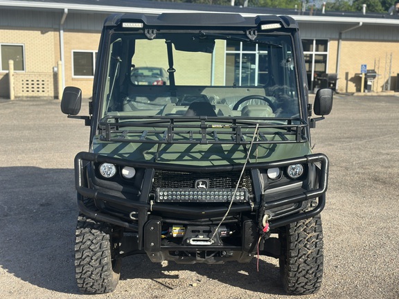 2023 John Deere XUV835R Premium Cab Photo 2