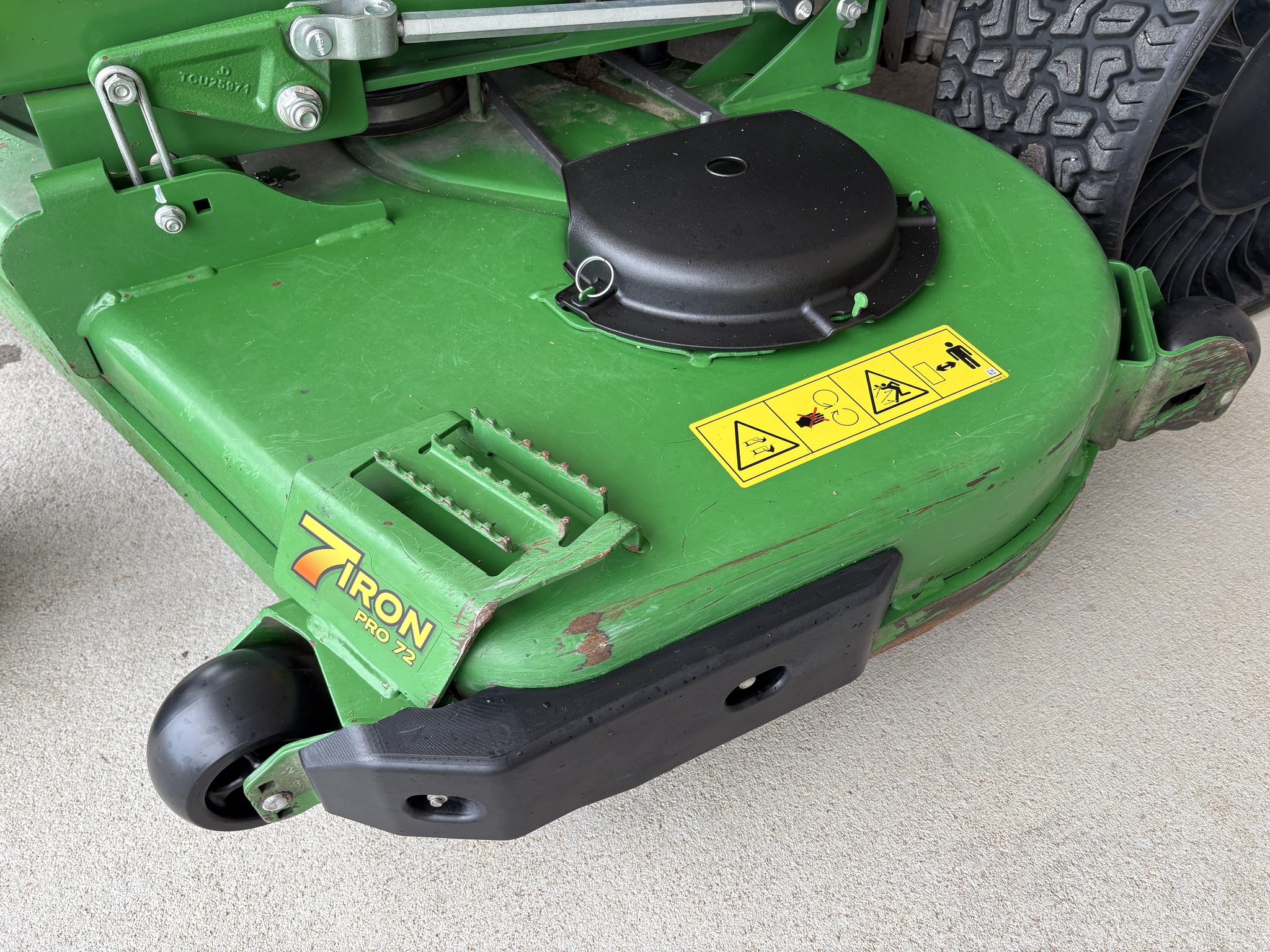 2023 John Deere Z970R Image 7