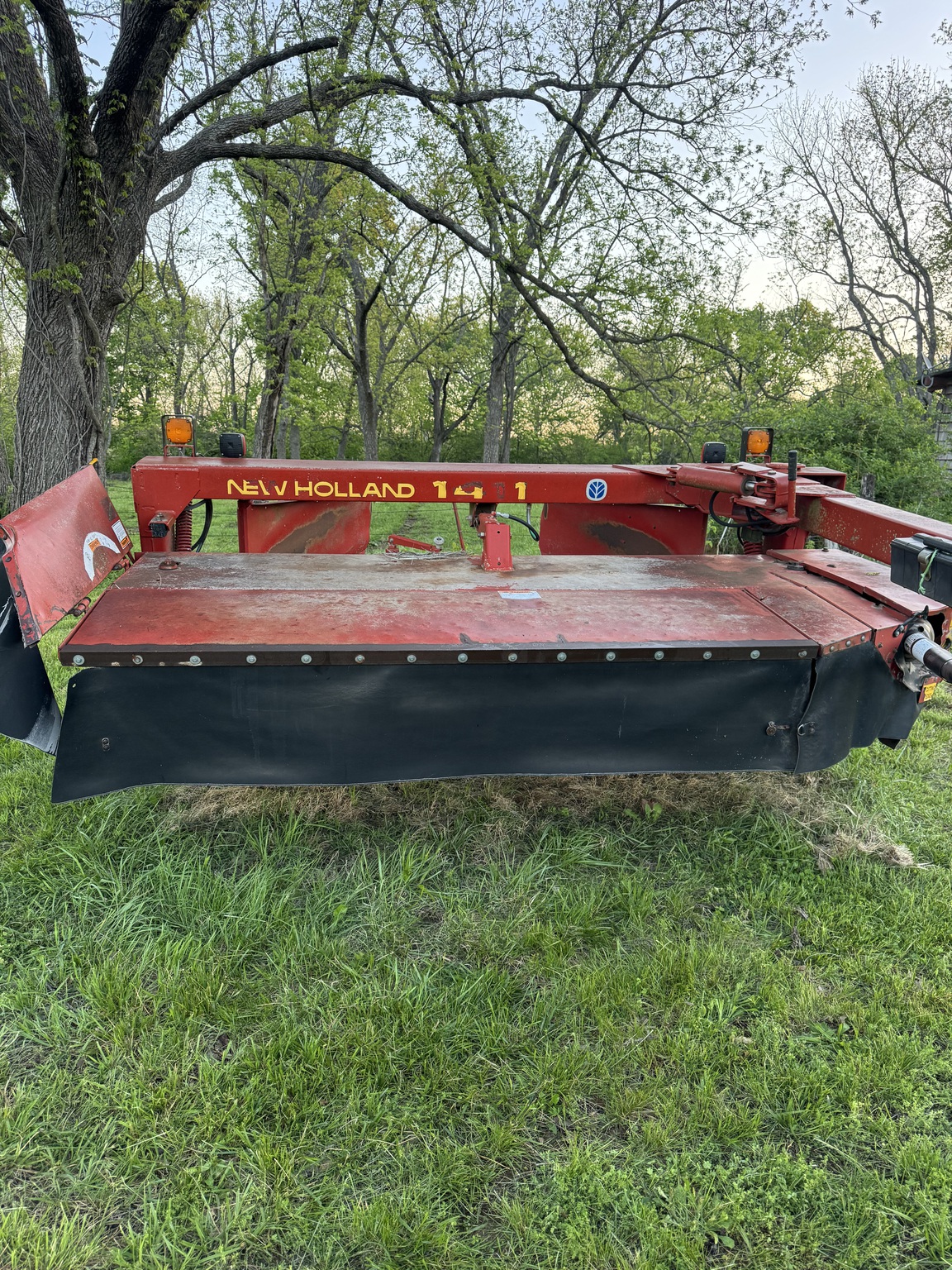  2001 New Holland 1411 at Heritage Tractor in Rogersville, MO