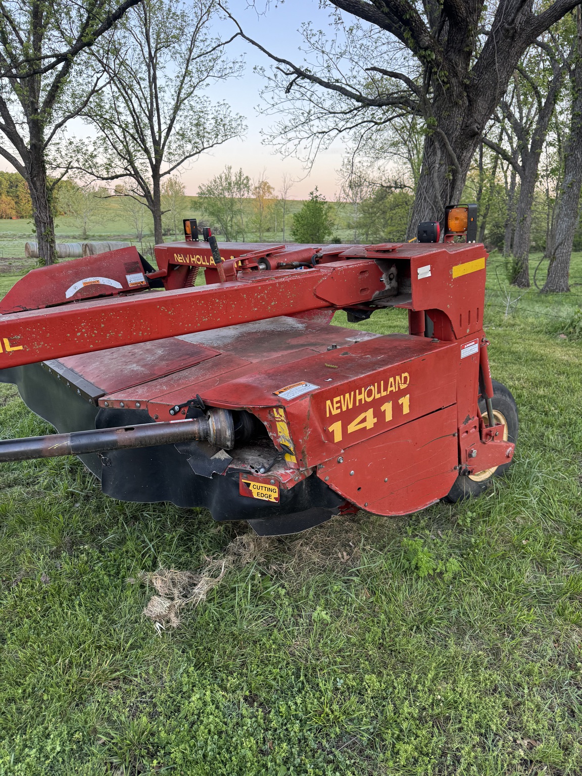  2001 New Holland 1411 at Heritage Tractor in Rogersville, MO