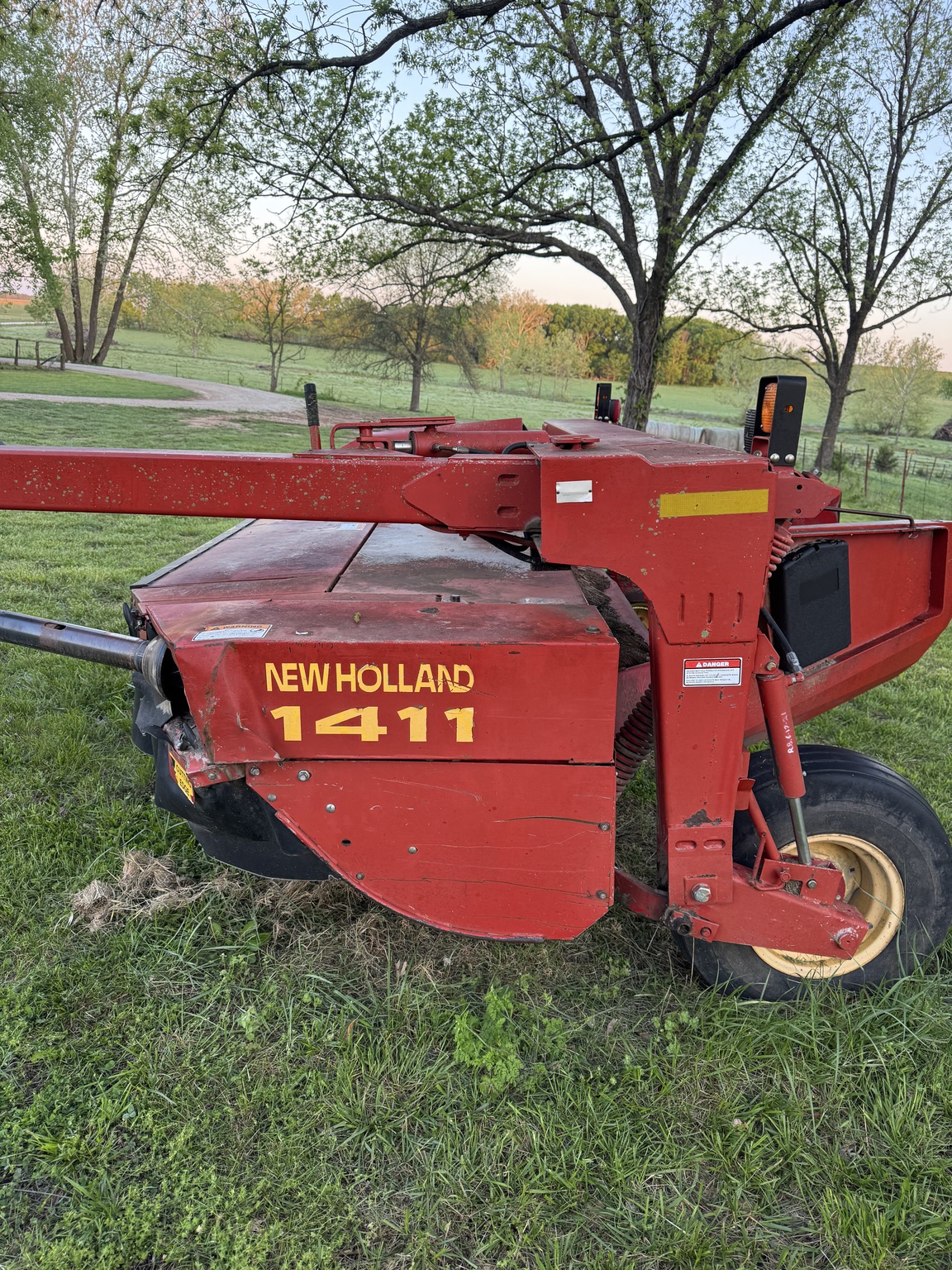  2001 New Holland 1411 at Heritage Tractor in Rogersville, MO