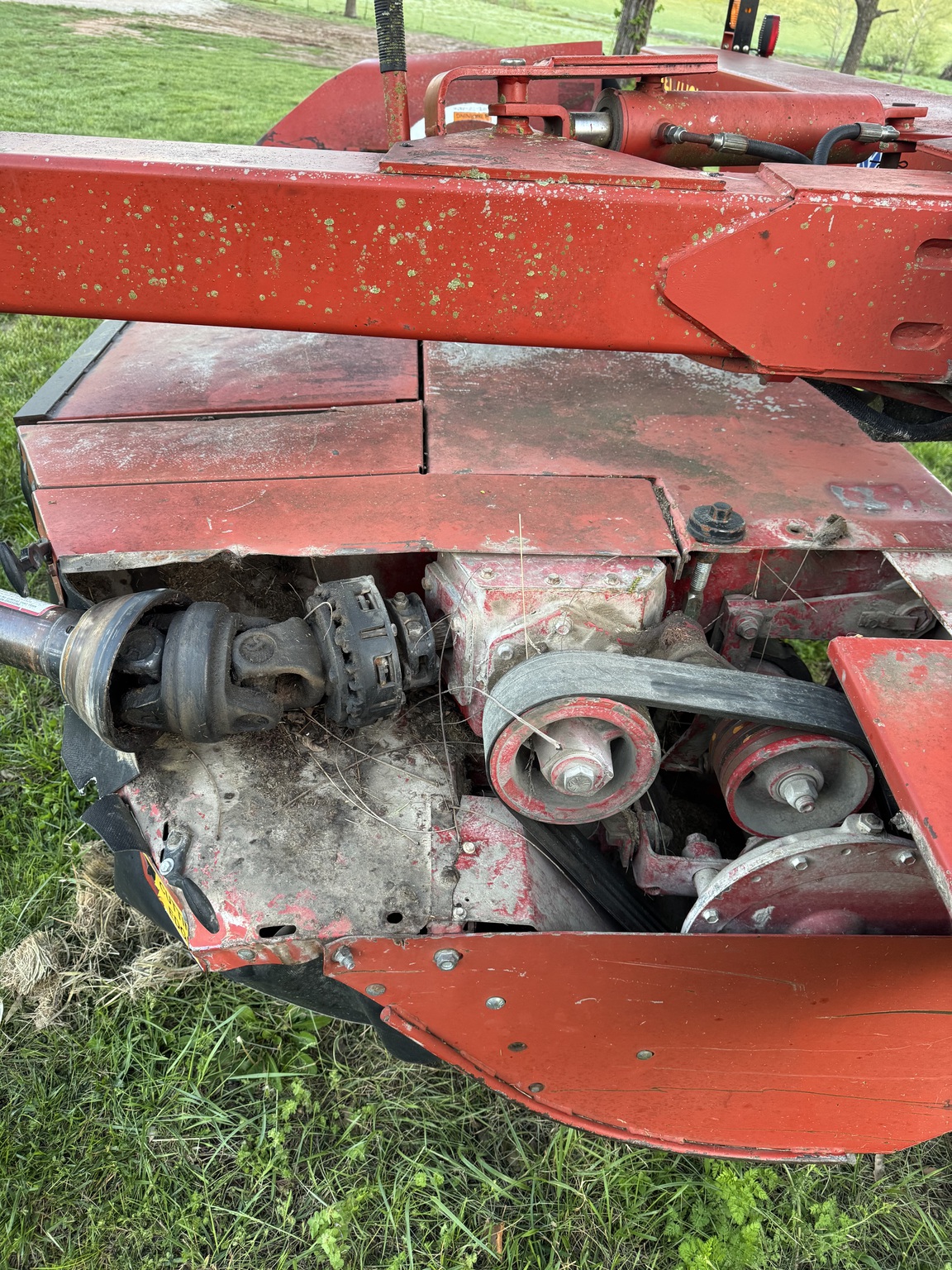  2001 New Holland 1411 at Heritage Tractor in Rogersville, MO