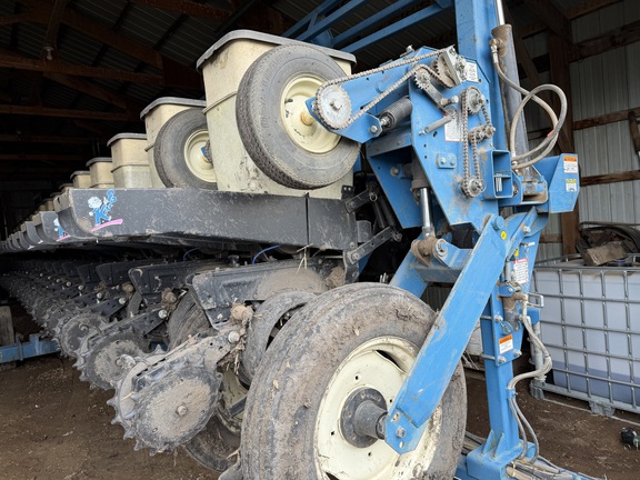 1996 Kinze 2600 - Photo20
