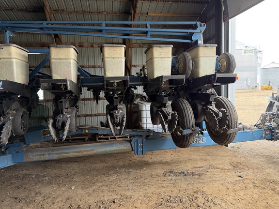 1996 Kinze 2600 - Photo21