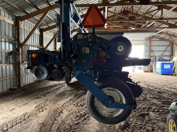 1996 Kinze 2600 - Photo17