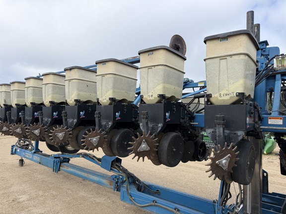 1996 Kinze 2600 - Photo2