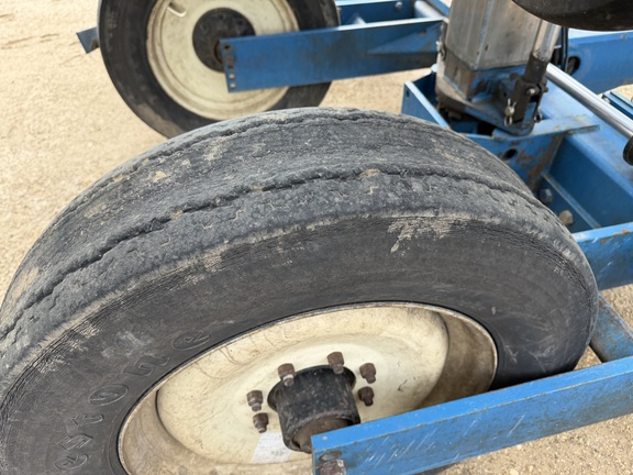 1996 Kinze 2600 - Photo13