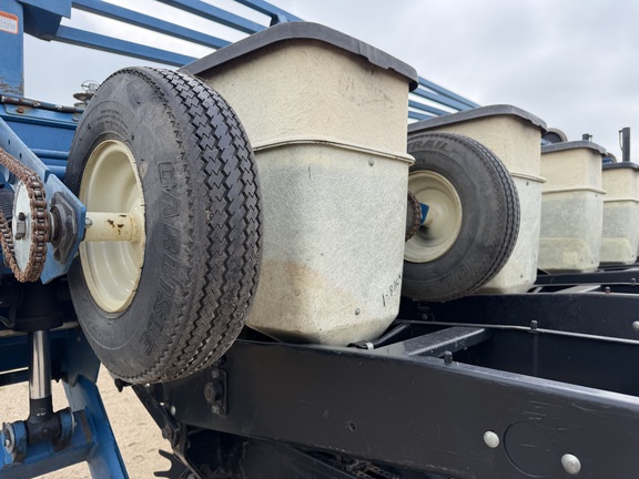 1996 Kinze 2600 - Photo16