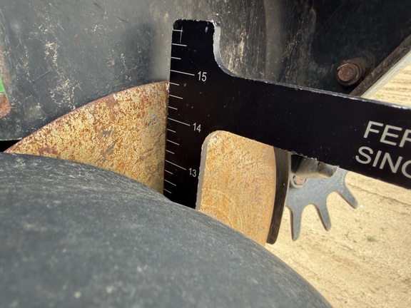1996 Kinze 2600 - Photo33