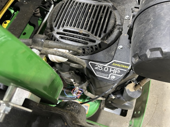 Used 2020 John Deere Z915E Zero Turn Mowers at Horizon Ag & Turf in Wetaskiwin, AB - Photo2