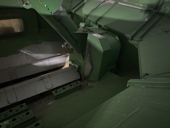 Used 2011 John Deere 9670 STS Combines at Koenig Equipment in Oxford, OH - Photo20