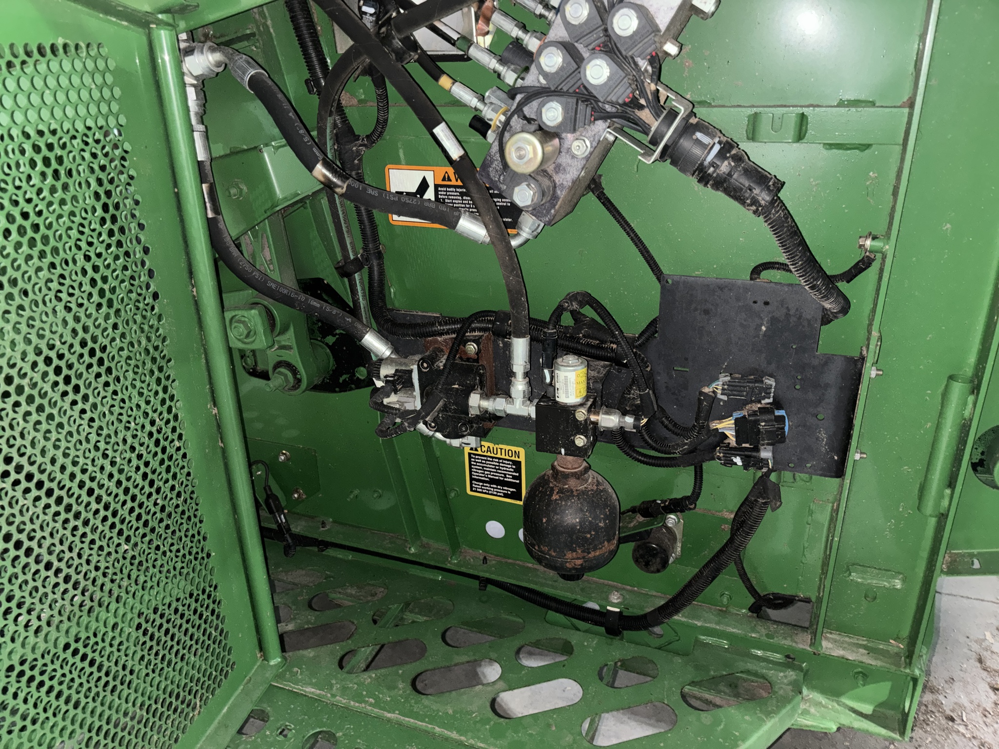 Used 2011 John Deere 9670 STS Combines at Koenig Equipment in Oxford, OH - PhotoXL31