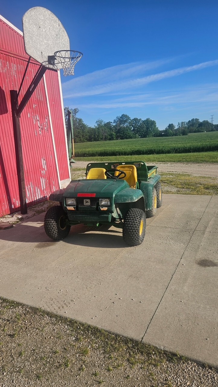 1995 John Deere 6X4 Image 4