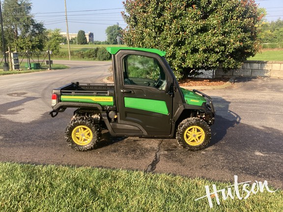 Photo of 2023 John Deere XUV 835R