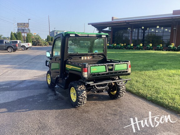 Photo of 2023 John Deere XUV 835R