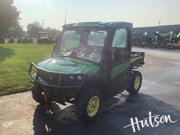Photo of 2023 John Deere XUV 835R