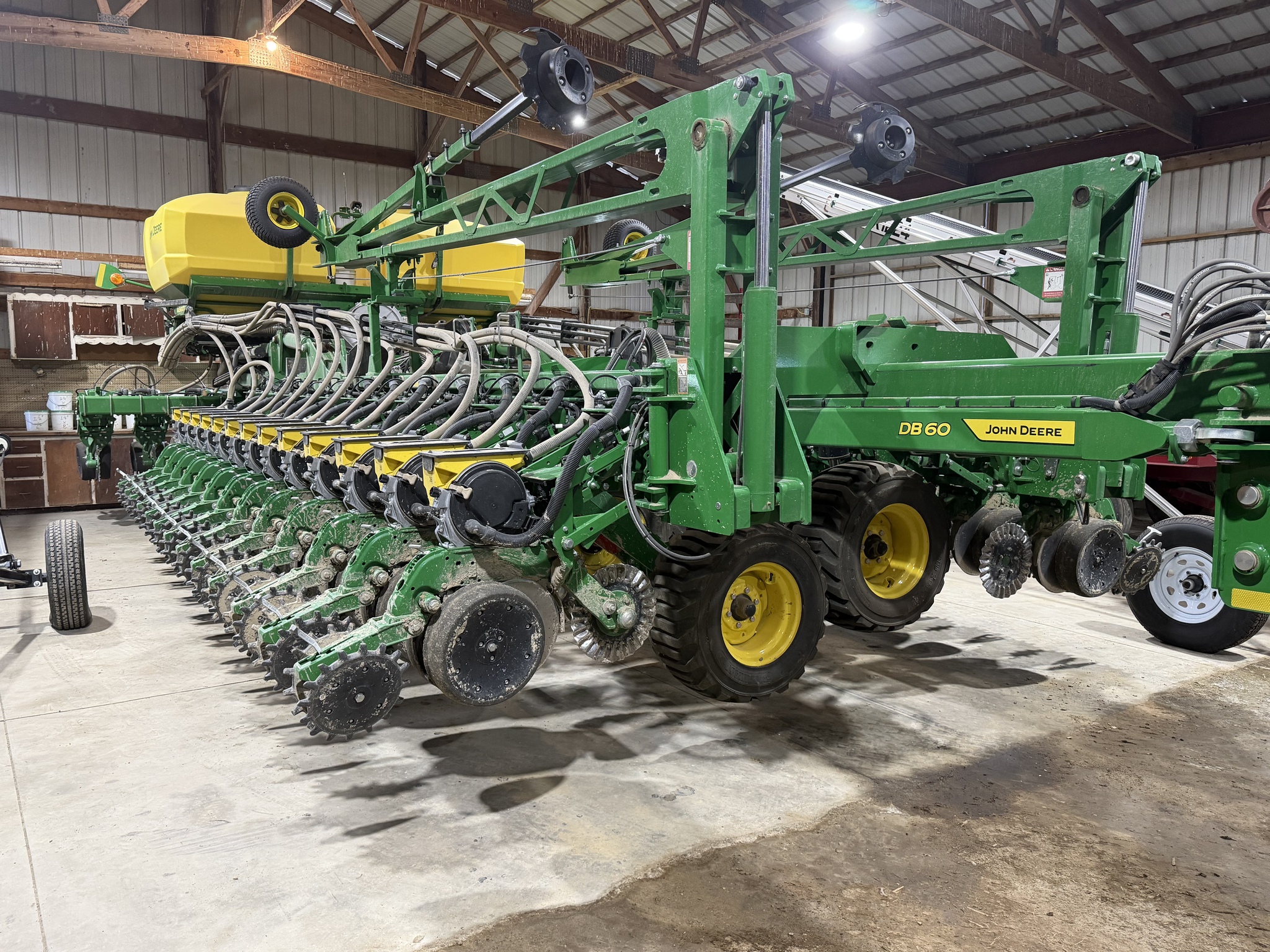 Used 2024 John Deere DB60 Planters: Drawn at Koenig Equipment in Anna, OH - PhotoXL4