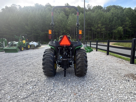 2026 John Deere 3032E