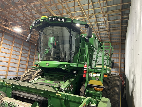 Used 2022 John Deere S780 Combines at Horizon Ag & Turf in Lloydminster, AB - Photo14