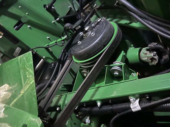 Used 2022 John Deere S780 Combines at Horizon Ag & Turf in Lloydminster, AB - Photo23
