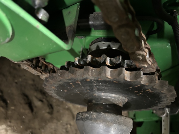 Used 2022 John Deere S780 Combines at Horizon Ag & Turf in Lloydminster, AB - Photo24