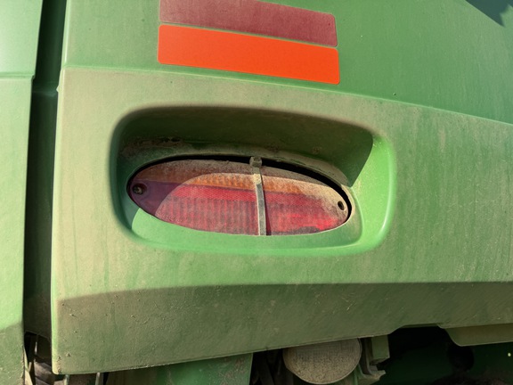 Photo of 2013 John Deere S670