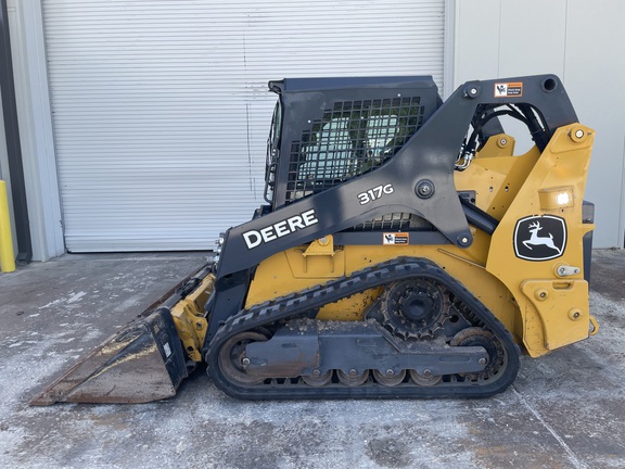 2025 John Deere 317G