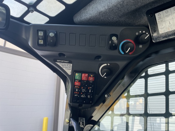 2025 John Deere 317G