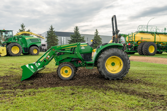 Used 2024 John Deere 4044M Compact Utility Tractors at Horizon Ag & Turf in Westlock, AB - Photo4