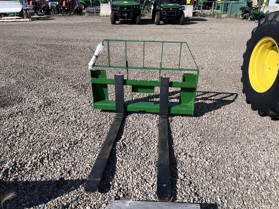 Used 2025 Frontier AP12f Compact Utility Tractor Attachments at Horizon Ag & Turf in Edmonton West, AB - Photo4