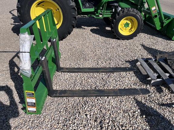 Used 2025 Frontier AP12f Compact Utility Tractor Attachments at Horizon Ag & Turf in Edmonton West, AB - Photo2