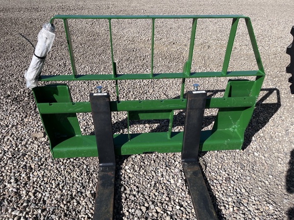 Used 2025 Frontier AP12f Compact Utility Tractor Attachments at Horizon Ag & Turf in Edmonton West, AB - Photo3