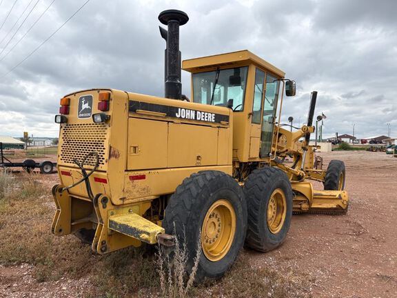 1996 John Deere 770BH