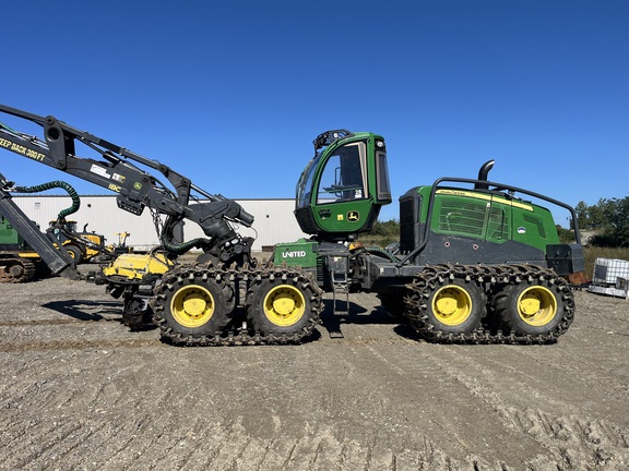 2023 John Deere 1270G