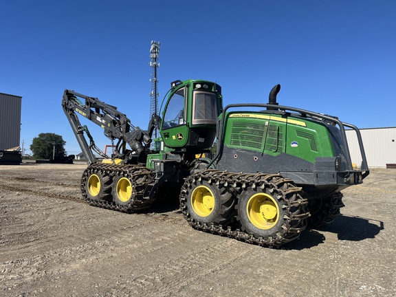 2023 John Deere 1270G