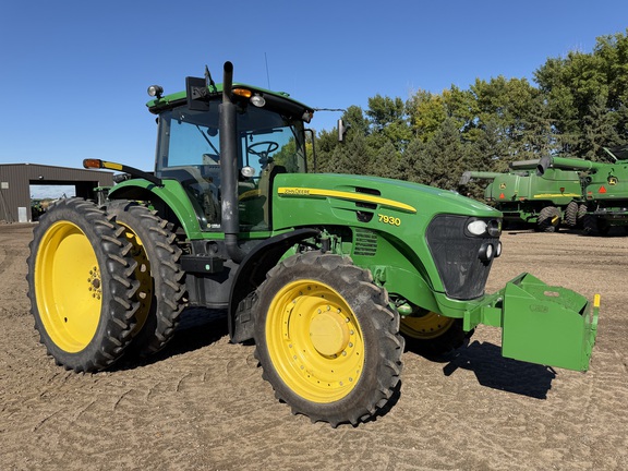  John Deere 7930