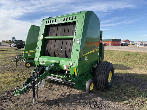 Used 2021 John Deere 560M Round Balers at Horizon Ag & Turf in Edmonton West, AB - Photo3
